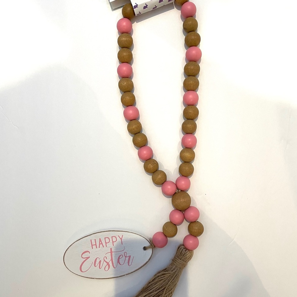 NWT Easter wood bead garland